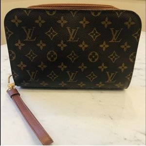 Louis Vuitton Pochette Orsay Monogram Clutch